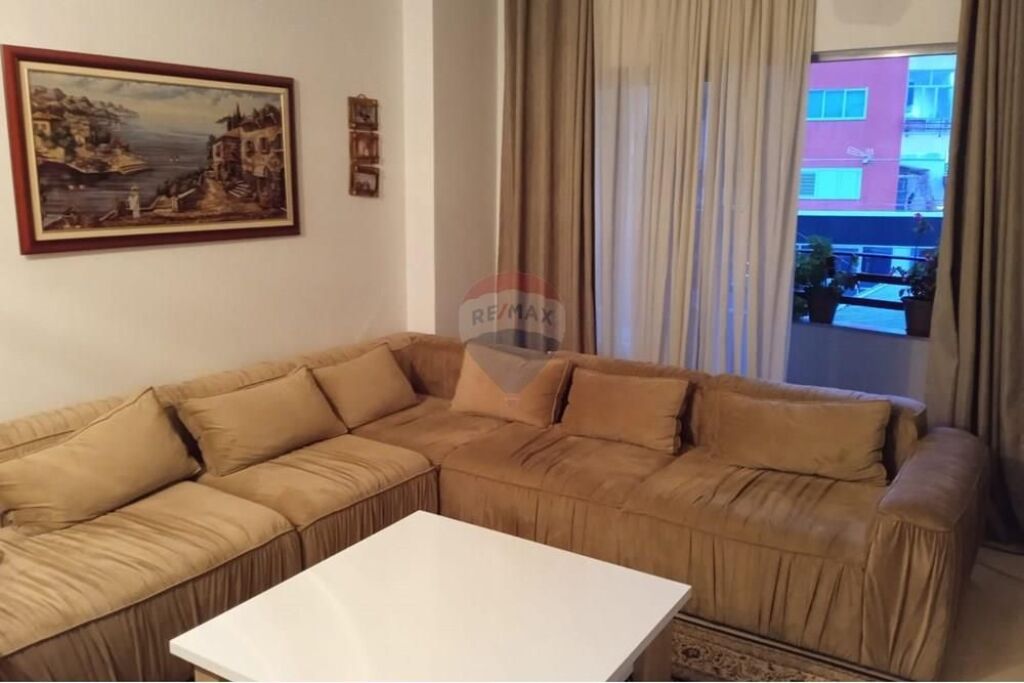 Appartamento 2+1+2 in vendita a Paskuqan