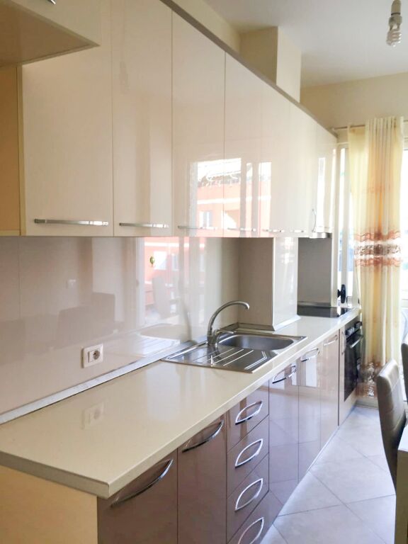 Apartament 1+1 me qira , Fresk