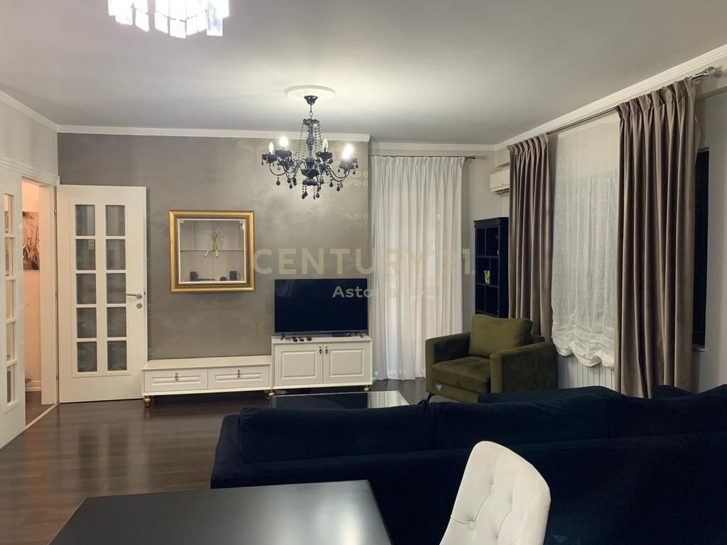 Jepet me qira apartament 2+1+2 i bollshëm në një zonë të qetë dhe familjare.