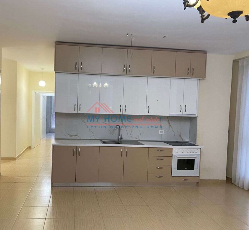 Apartament 2+1 me qera Bulevardi i Ri ne Tirane