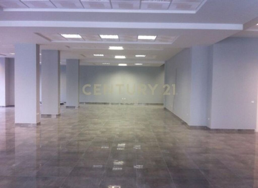 COMMERCIAL SPACE (OFFICE) FOR RENT