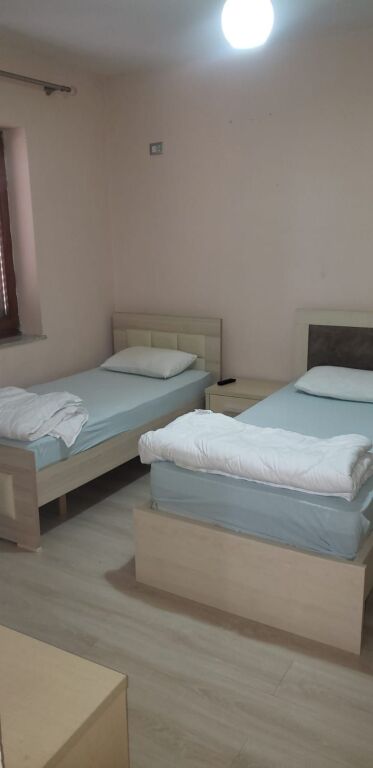 Jepet apartament me qira 2+1 ne Myslym Shyr
