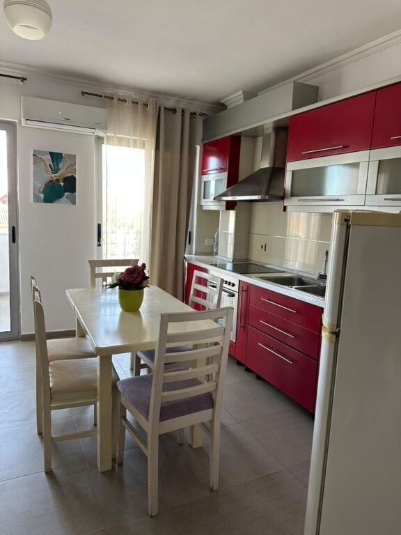 Komuna Parisit, jepet me qira apartment 2+1! 550 Euro