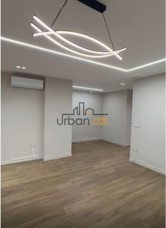 Affitto, Spazio Commerciale, Vicino al Centro, Tirana - 4500€ | 240 m²