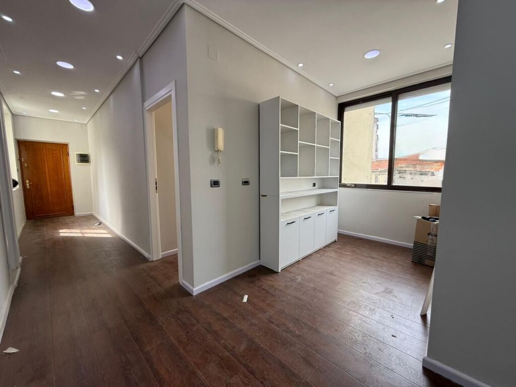 📣 OFFICE Space for RENT (Type 3+1+2) 📍 Ali Dem ✨ 💶 Price 70,000 Leke/Month (Net)