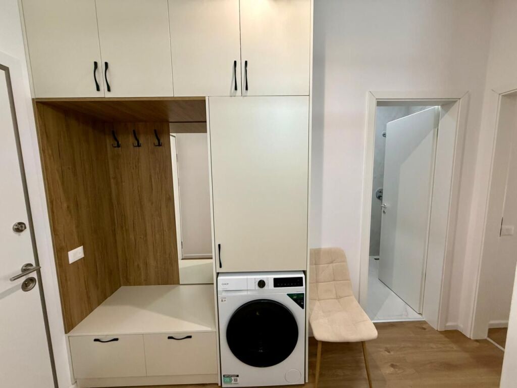 📣 AFFITTO SUPER Appartamento 1+1 📍 Complesso Kadiu, Ali Dem ✨ 💶 Prezzo 45.000 Leke/Mese
