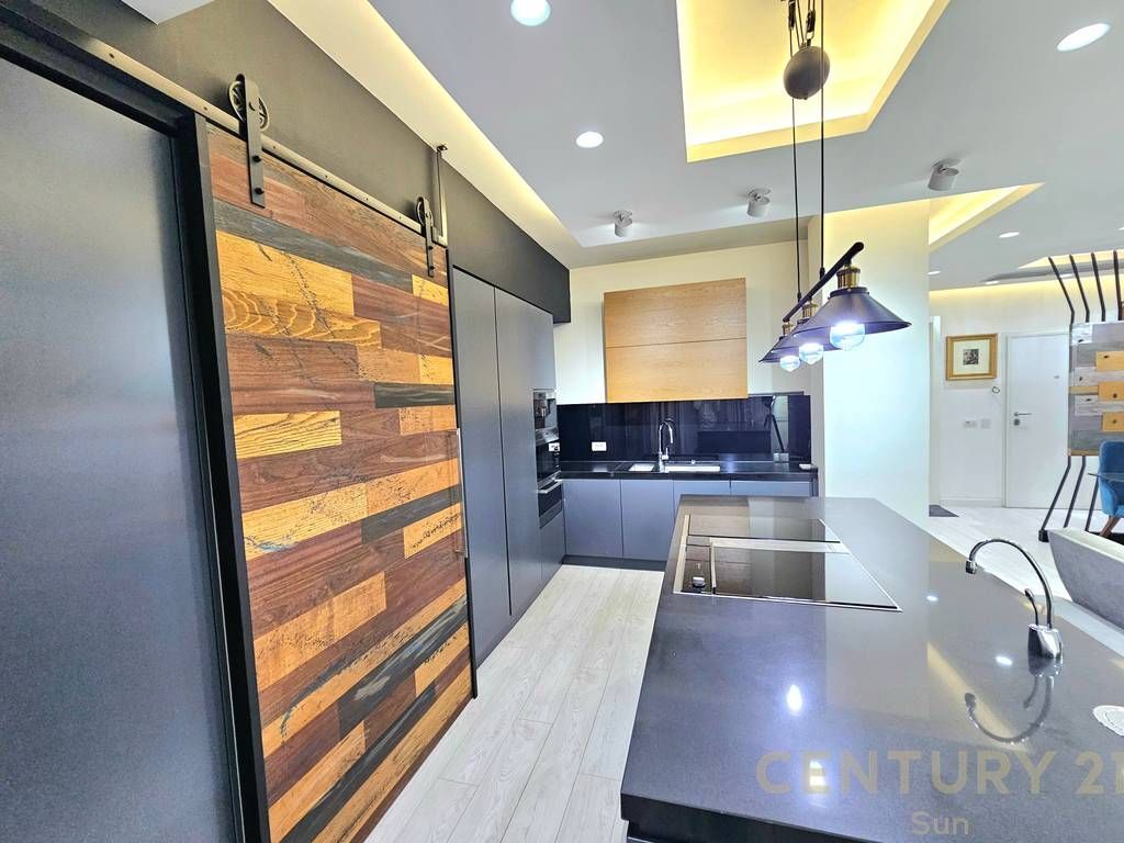 APARTMENT 2+1+2 FOR RENT NEAR THE ARTIFICIAL LAKE 1,300 €