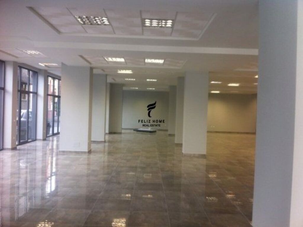 NEGOZIO IN AFFITTO 415 M2 SELVIA 480.000 LEKE FH-69072