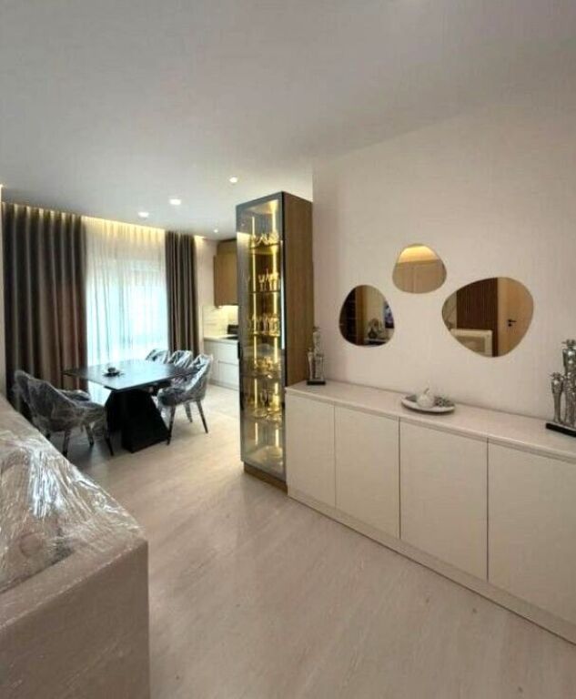 🏡 Jepet me qira apartament 1+1 + 2 poste parkimi – Xhamllik