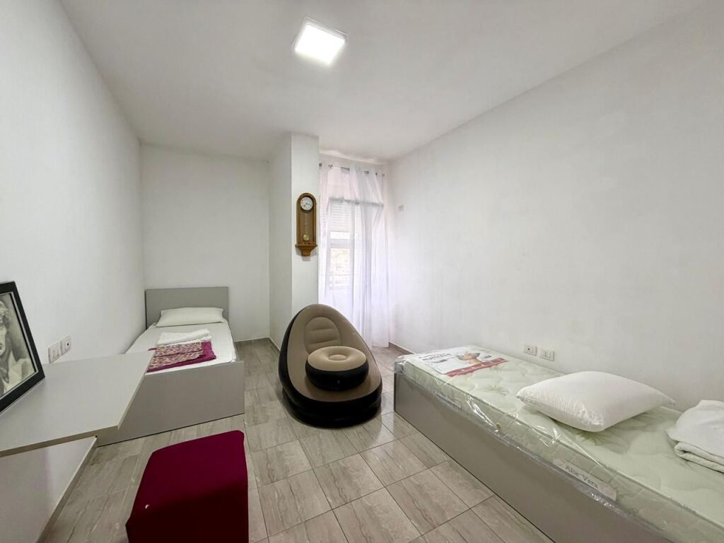Apartament 2+1 me Qera Afatgjate - Transballkanike, Vlore