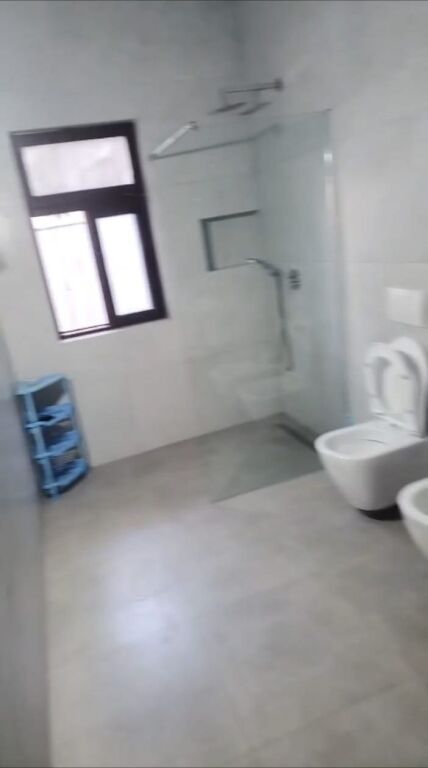 APARTAMENT 1+1. 40000 LEKE.21 DHJETORI.