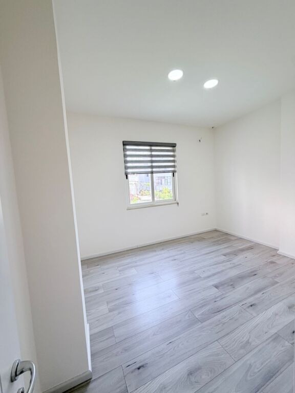BUSINESS PREMISES FOR RENT AT KAZAZI, DURRES