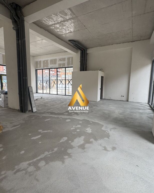 Jepet me Qira Ambient Komercial Premium – Corner Residence, pranë Nisharakut, Tiranë
