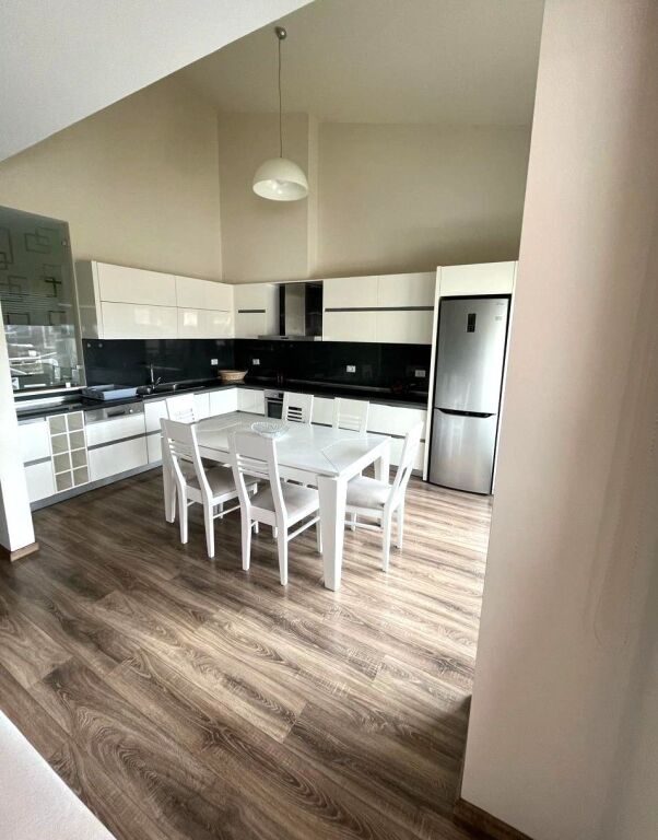 🏡 Long Hill Residence  Rent Apartment 2+1