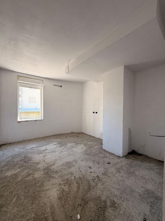 Appartamento 1+1 in vendita con vista mare – Golem