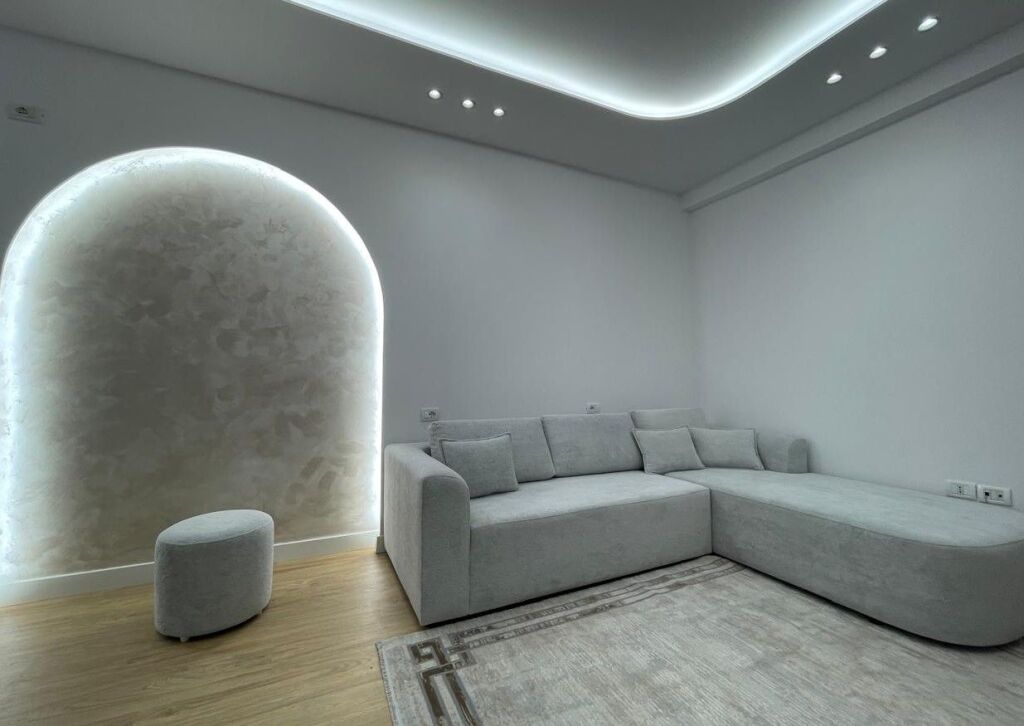 🏢Vendesi in vendita Super Appartamento 1+1 arredato a Vila L in Astir