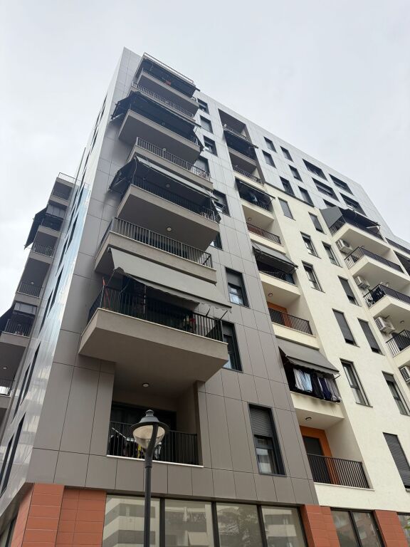 🏢 Shitet Apartament 2+1  Trio Towers, Don Bosko