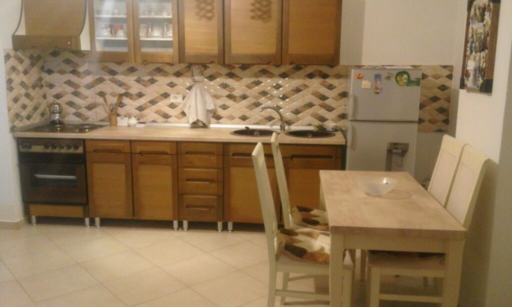 Jepet apartament me qira 1+1 ne Casa Italia