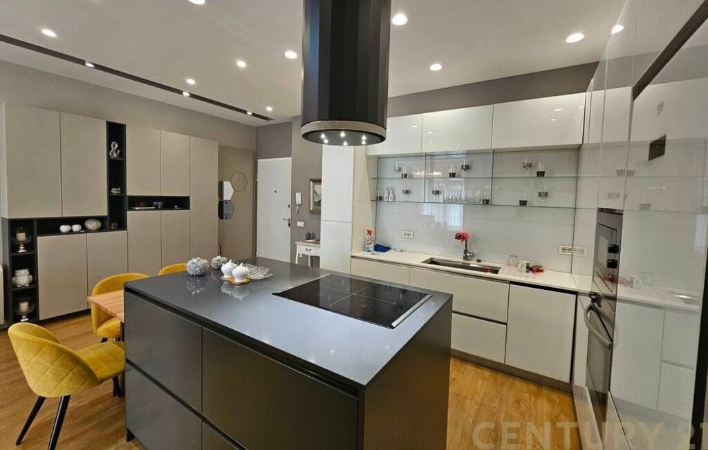 Apartament me qira 2+1+2, Kopshti Botanik