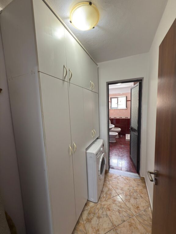 Sell 2+1 apartment on Elbasanit street