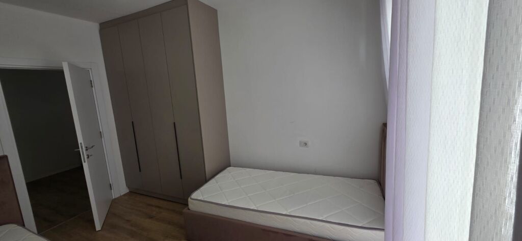 Apartament 2+1 me qira Univers City