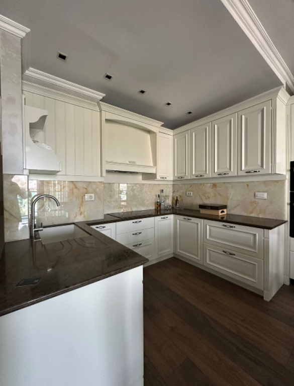 💎 LUX LIVING | APARTAMENT 2+1+2 ME QIRA – AMBASSADOR 3  📍