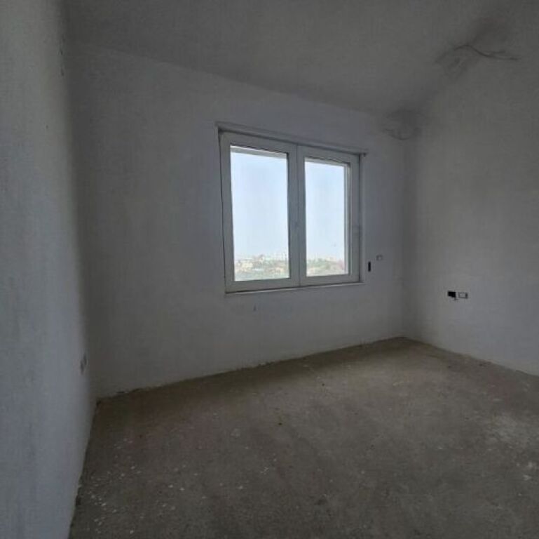 Villa for sale with swimming pool