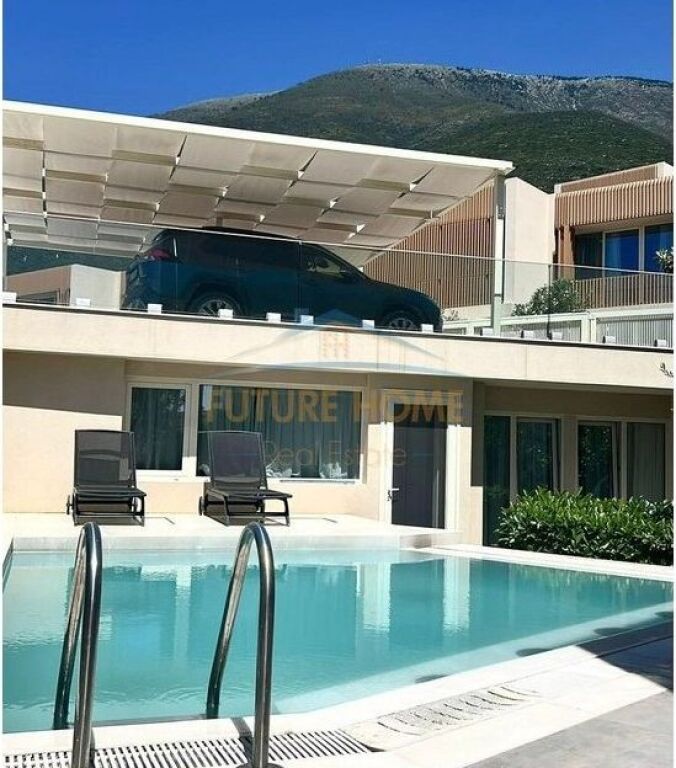 In Vendita, Villa Attaccata + Casa Ospiti, Green Coast Residence