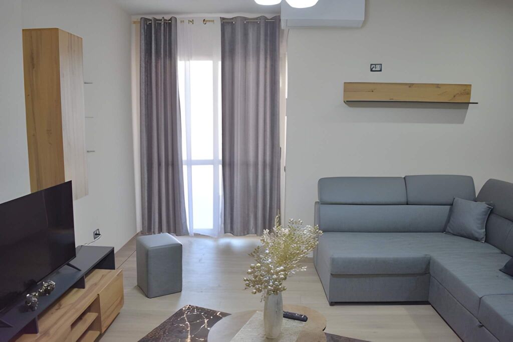 Apartament 1+1 me qira –  Rruga e Kavajes!