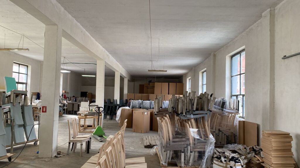 MAGAZZINI IN AFFITTO 540 M2 YZBERISHT 2.500 EURO FH-69174