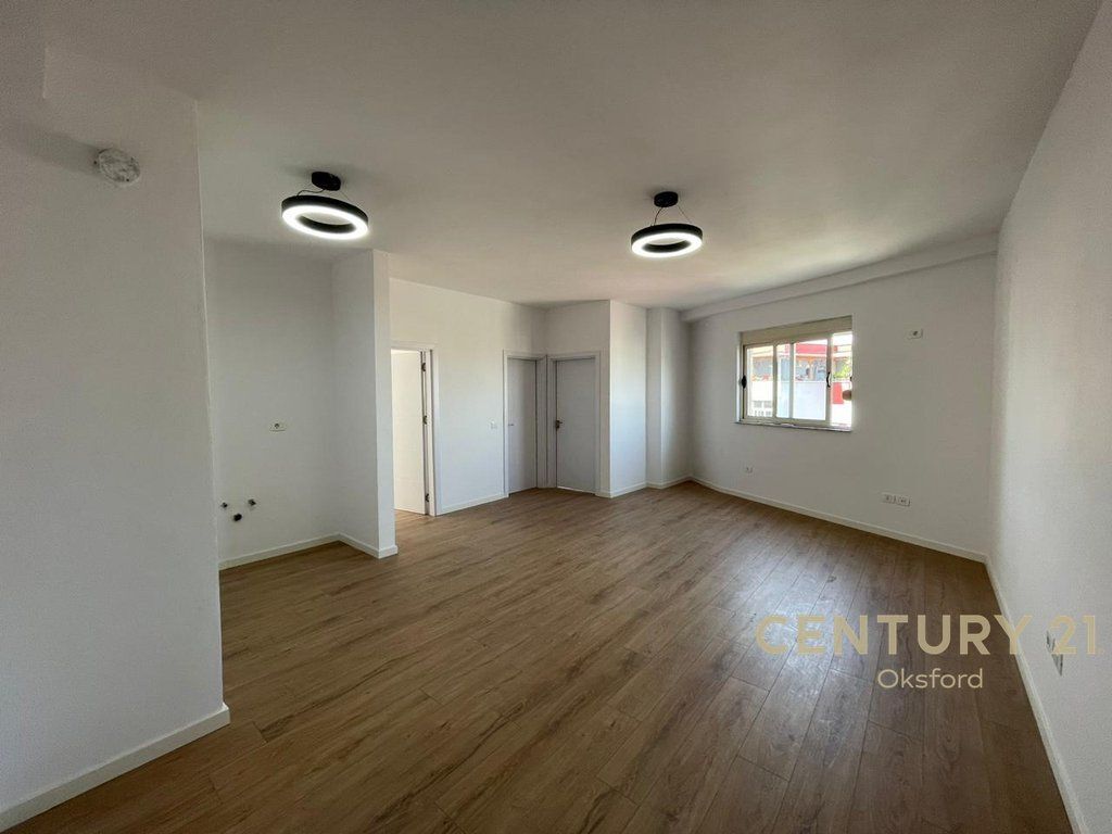 Apartment 2+1 for sale at Kodra e Diellit, near Eleonor.