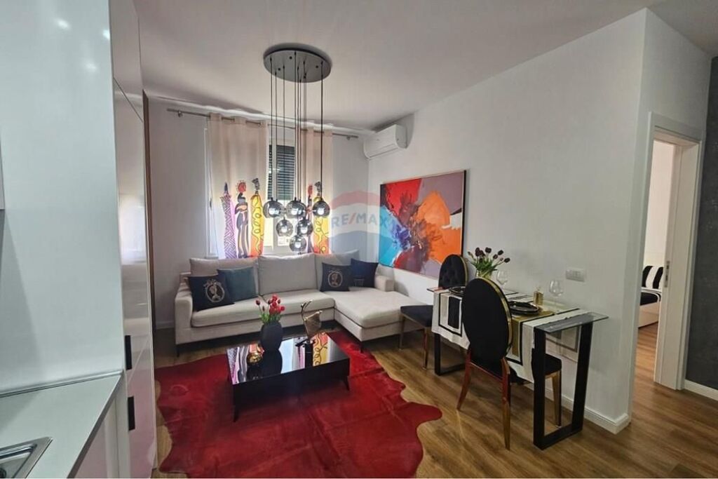 Apartament 1+1 per shitje tek 21 Dhjetori!