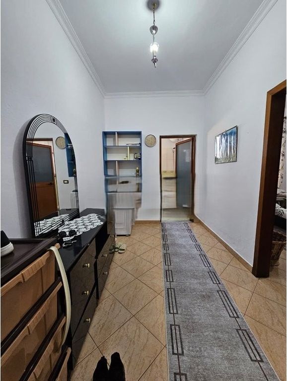 Vendiamo appartamento 1+1 con due balconi a Don Bosko 127.000 €
