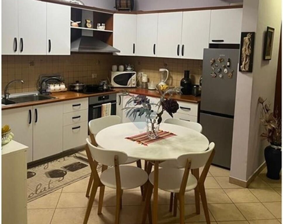 Apartment for rent 2+1+2 Kavaja Street