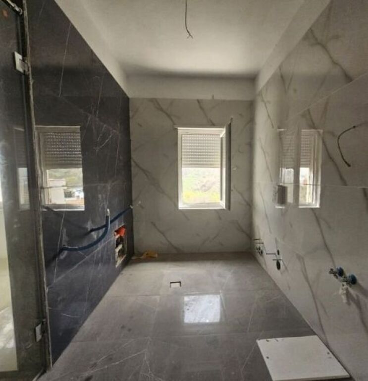 Villa for sale with swimming pool