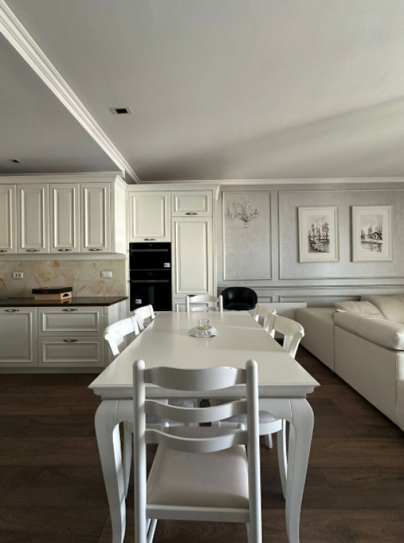 💎 LUX LIVING | APARTAMENT 2+1+2 ME QIRA – AMBASSADOR 3  📍