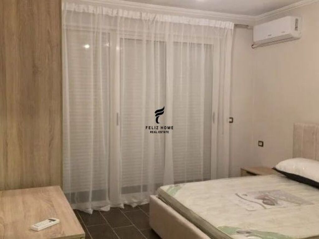 APARTAMENT ME QERA 2+1+2 YZBERISHT 50.000 LEKE FH-69233