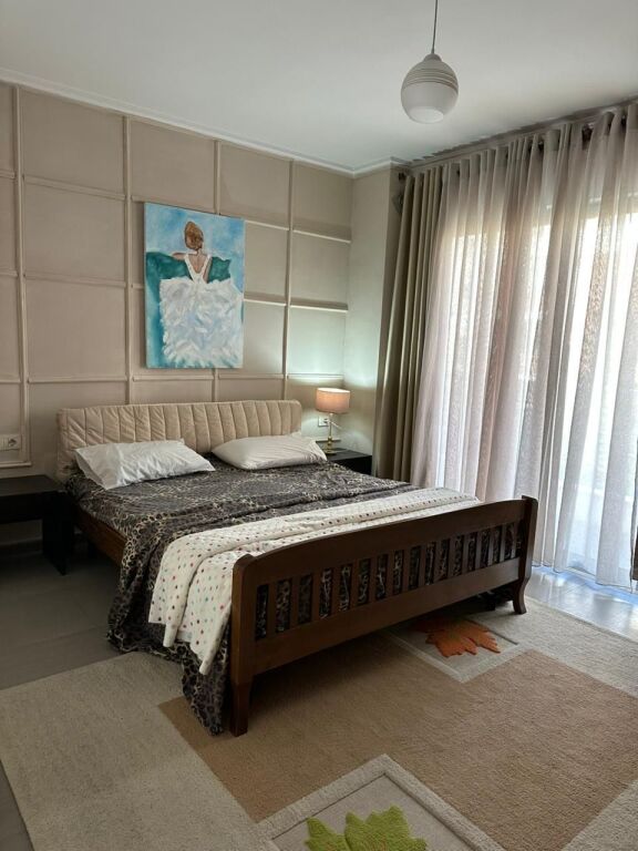 Komuna Parisit, jepet me qira apartment 2+1! 550 Euro
