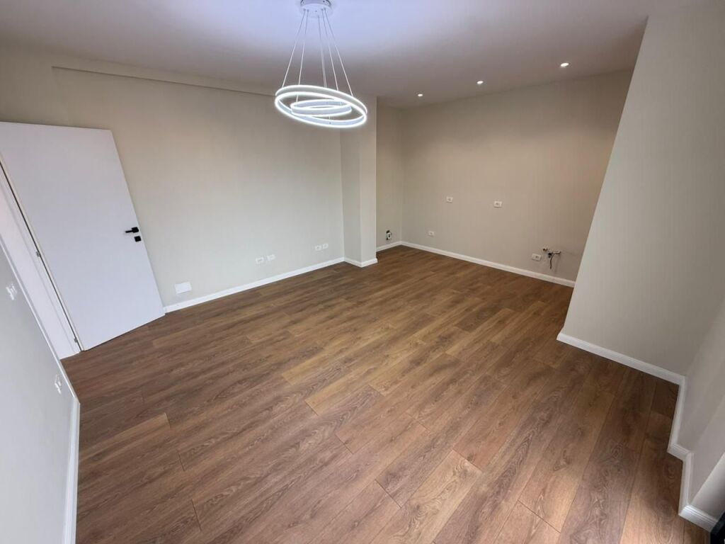 Appartamento 2+1 in Vendita, vicino all'Hotel Adriatik, Durrës