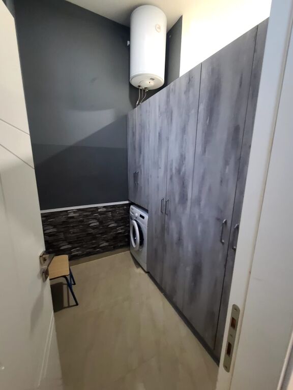 1+1, sup 90 m2, via peti lago asciutto, 500 euro