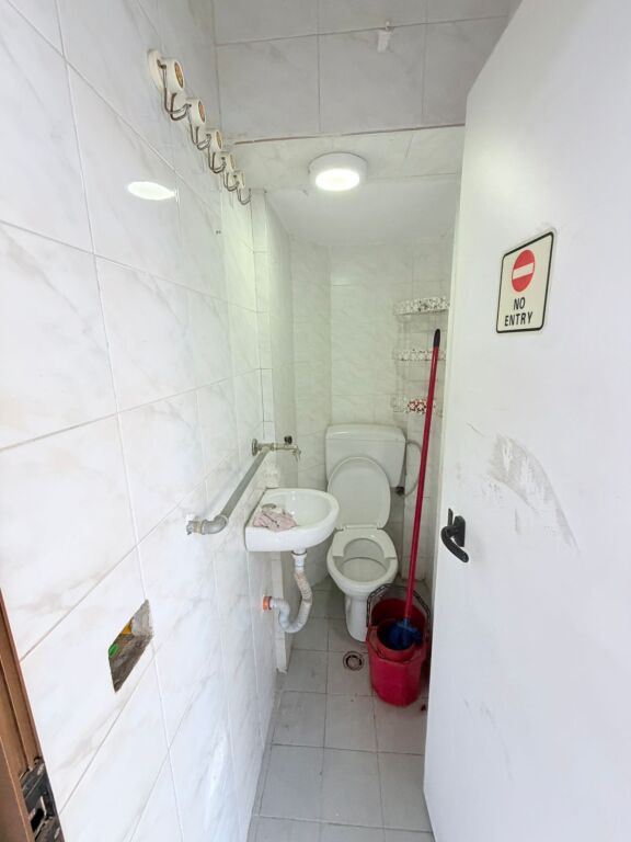 JEPET ME QERA AMBIENT BIZNESI PRANE MARKATES, DURRES