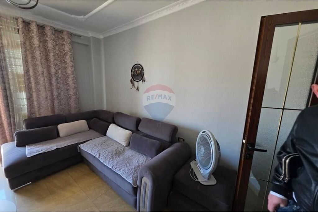 🌊 APARTAMENT 2+1 ME QIRA – LUNGOMARE, VLORË