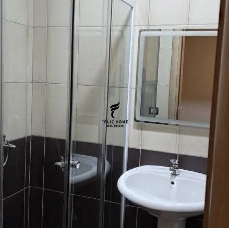 APARTAMENT ME QERA 2+1+2 YZBERISHT 50.000 LEKE FH-69233