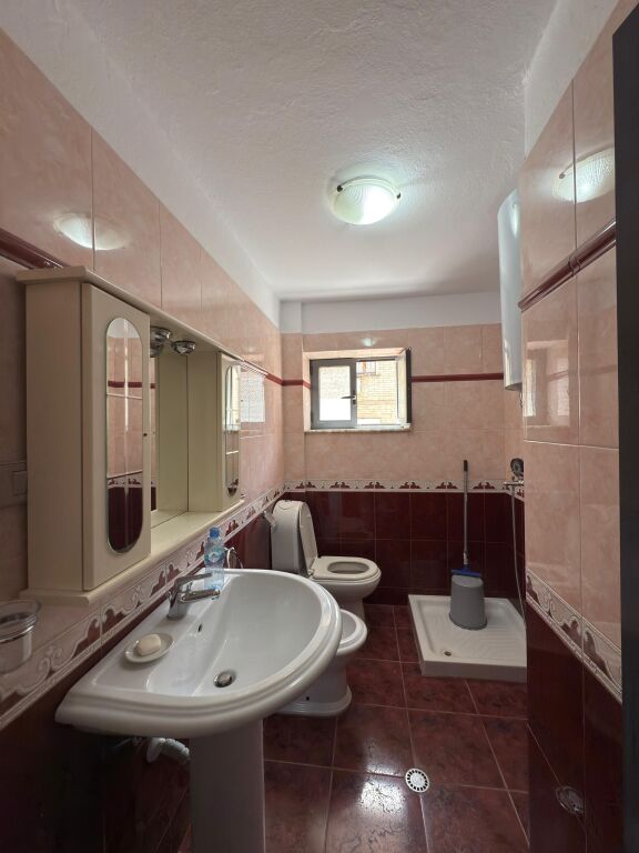 Sell 2+1 apartment on Elbasanit street