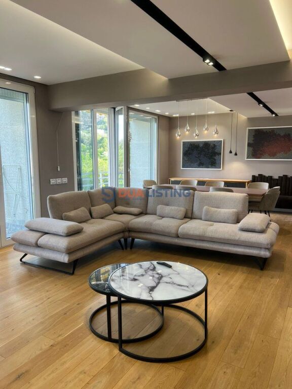 Duplex modern me qira me Post parkimi te perfshire te Rezidenca Kodra e Diellit!