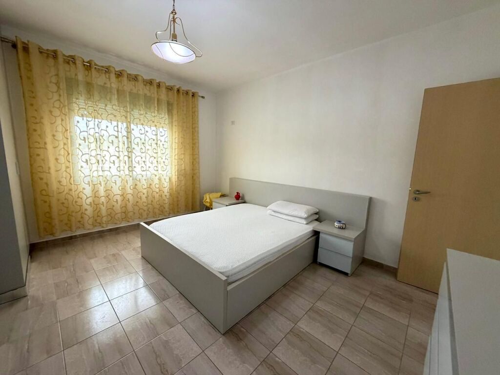 Apartament 2+1 me Qera Afatgjate - Transballkanike, Vlore