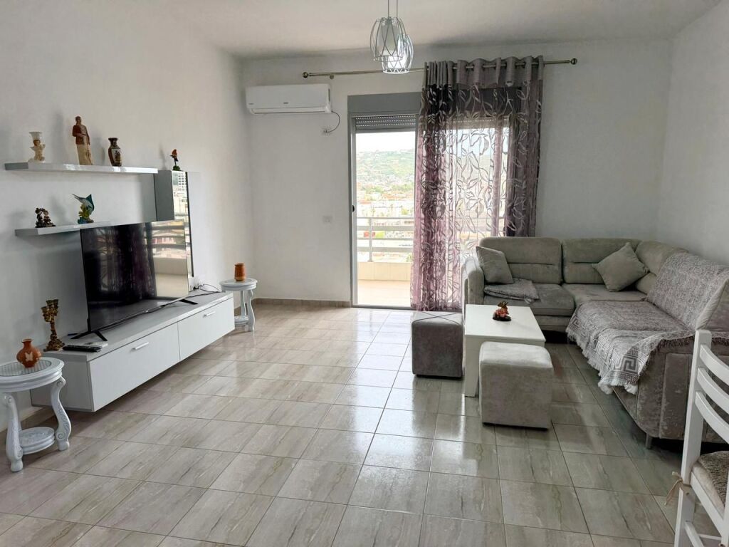 Apartament 2+1 me Qera Afatgjate - Transballkanike, Vlore