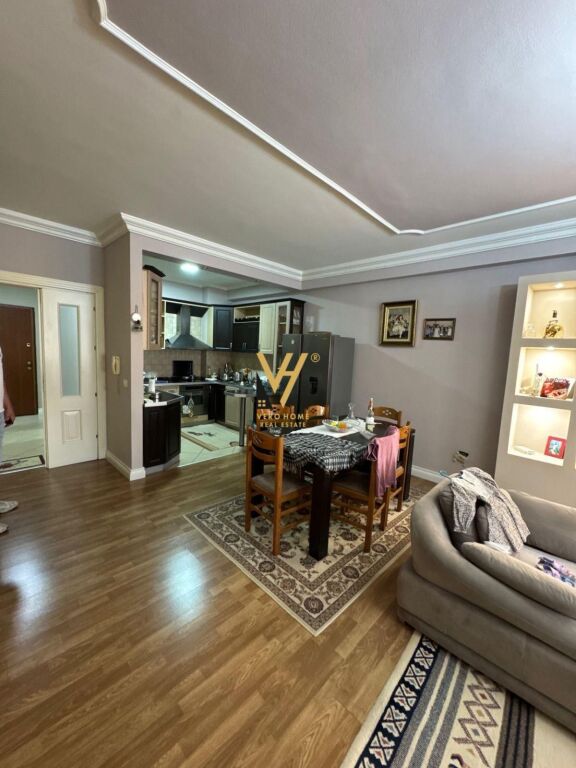 VENDESI APPARTAMENTO 3+1+2+BLK A ASTIR 242.000 EURO