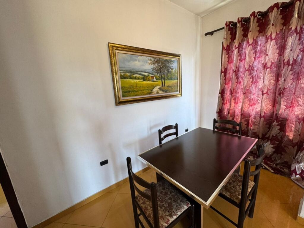 Jepet me Qira Apartament 1+1 – 21 Dhjetori ( Afer inxhinierise ) !