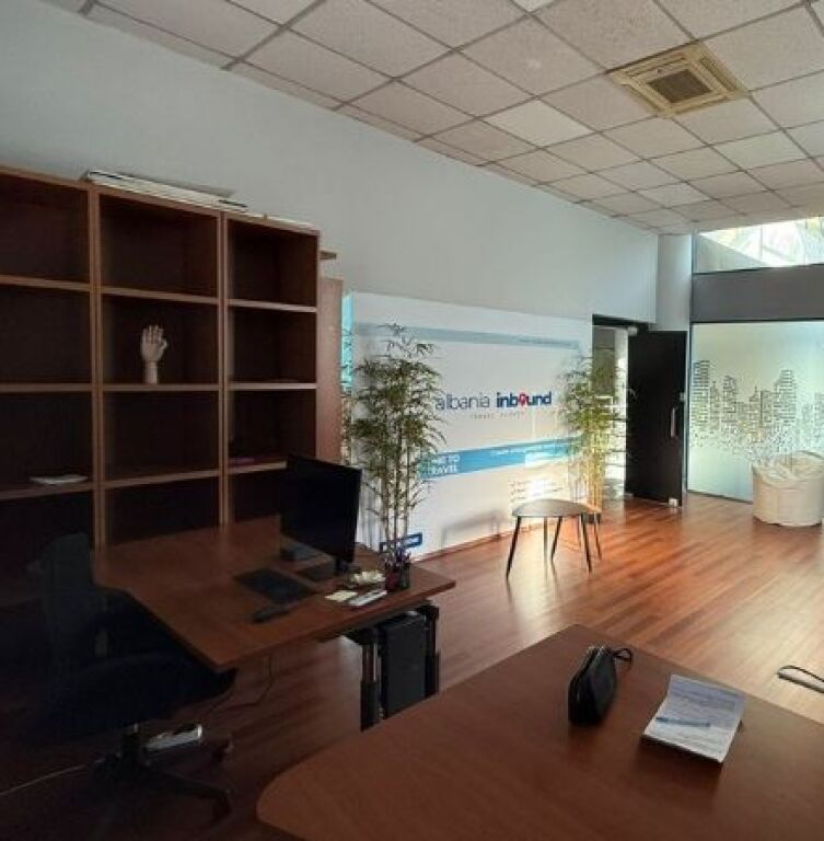 Ufficio Open Space in Affitto